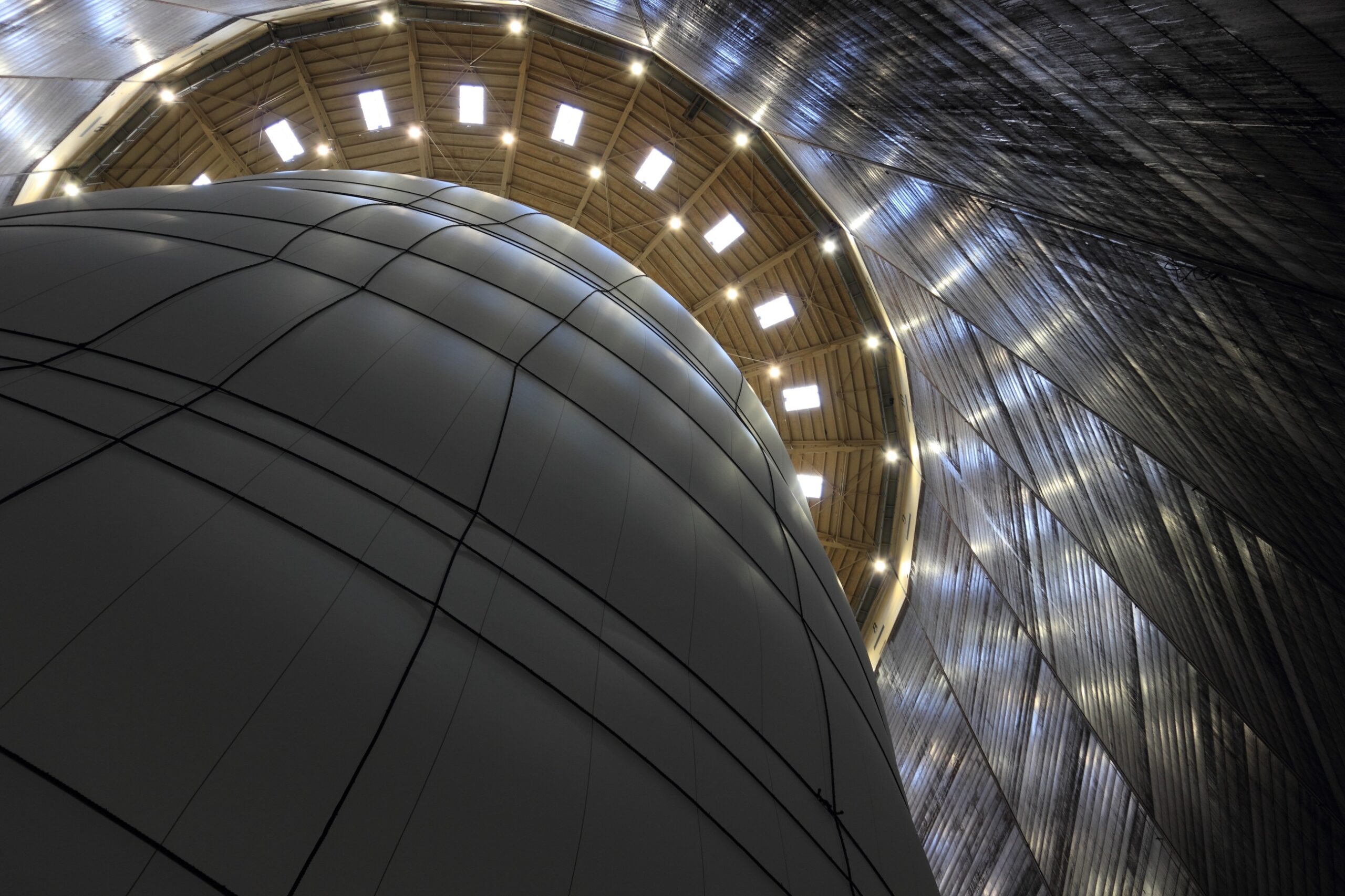 Gasometer abstrakt